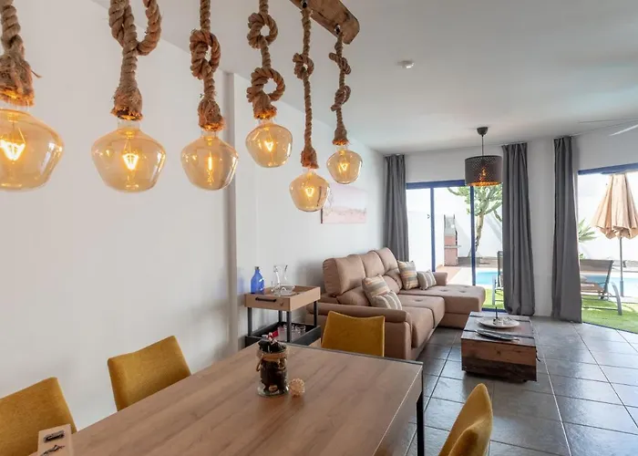 Villa Luxury 3-bedroom With Heated Private Pool - In Marina Rubicon, Playa Blanca, Lanzarote *