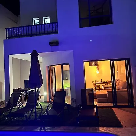 Luxury 3-bedroom With Heated Private Pool - In Marina Rubicon, Playa Blanca, Lanzarote Playa Blanca (Lanzarote)